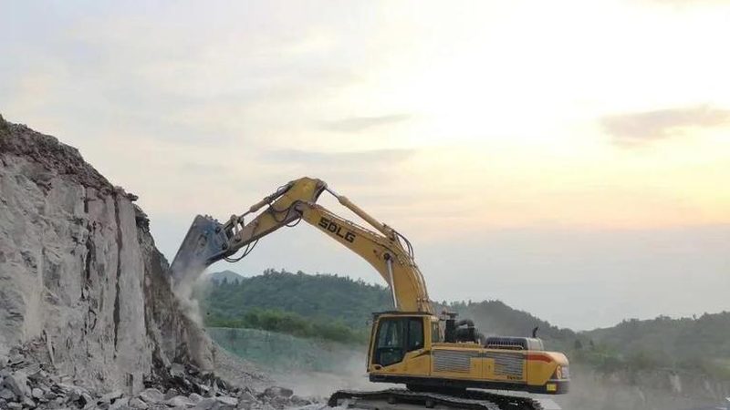 成都二手工程机械代理加盟：揭秘二手市场的黄金法则